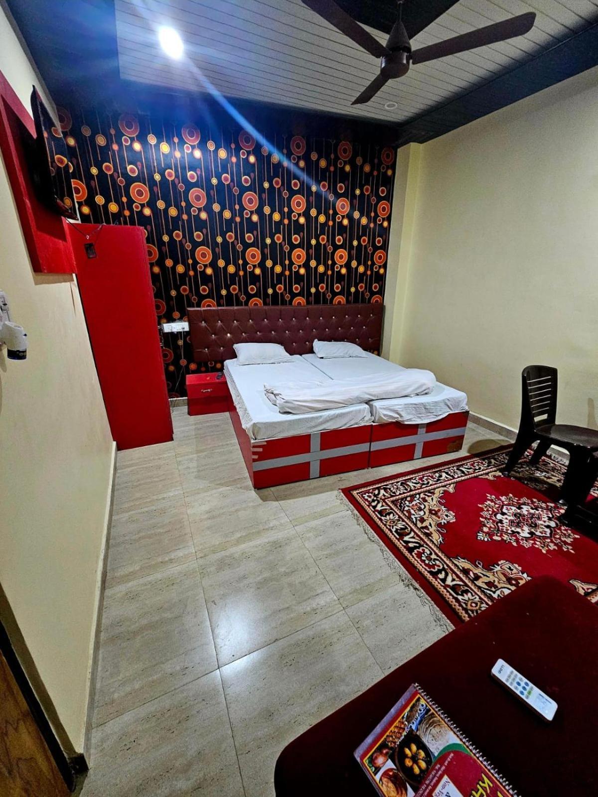 Hotel Kalika P Guest House Varanasi Exterior foto